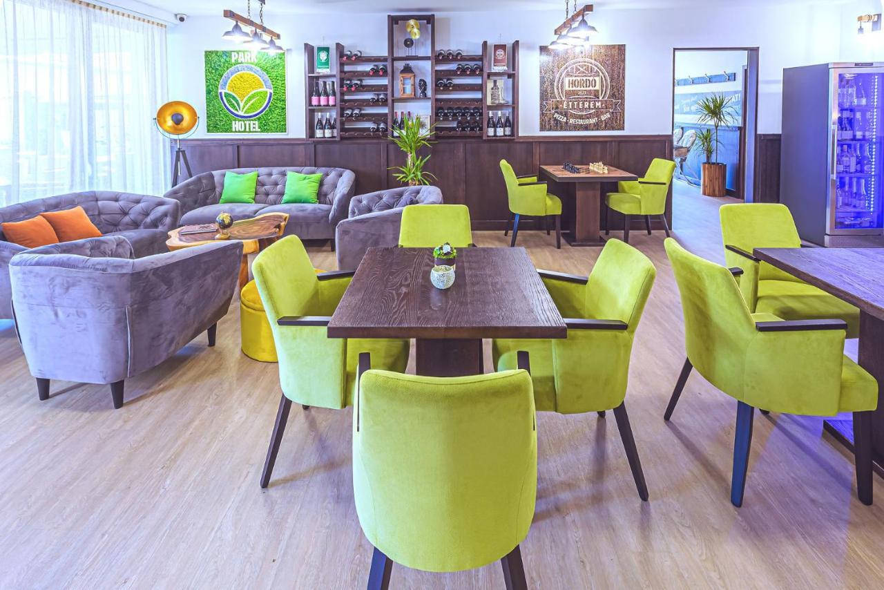 Park Hotel Buek-Buekfuerdo Екстер'єр фото