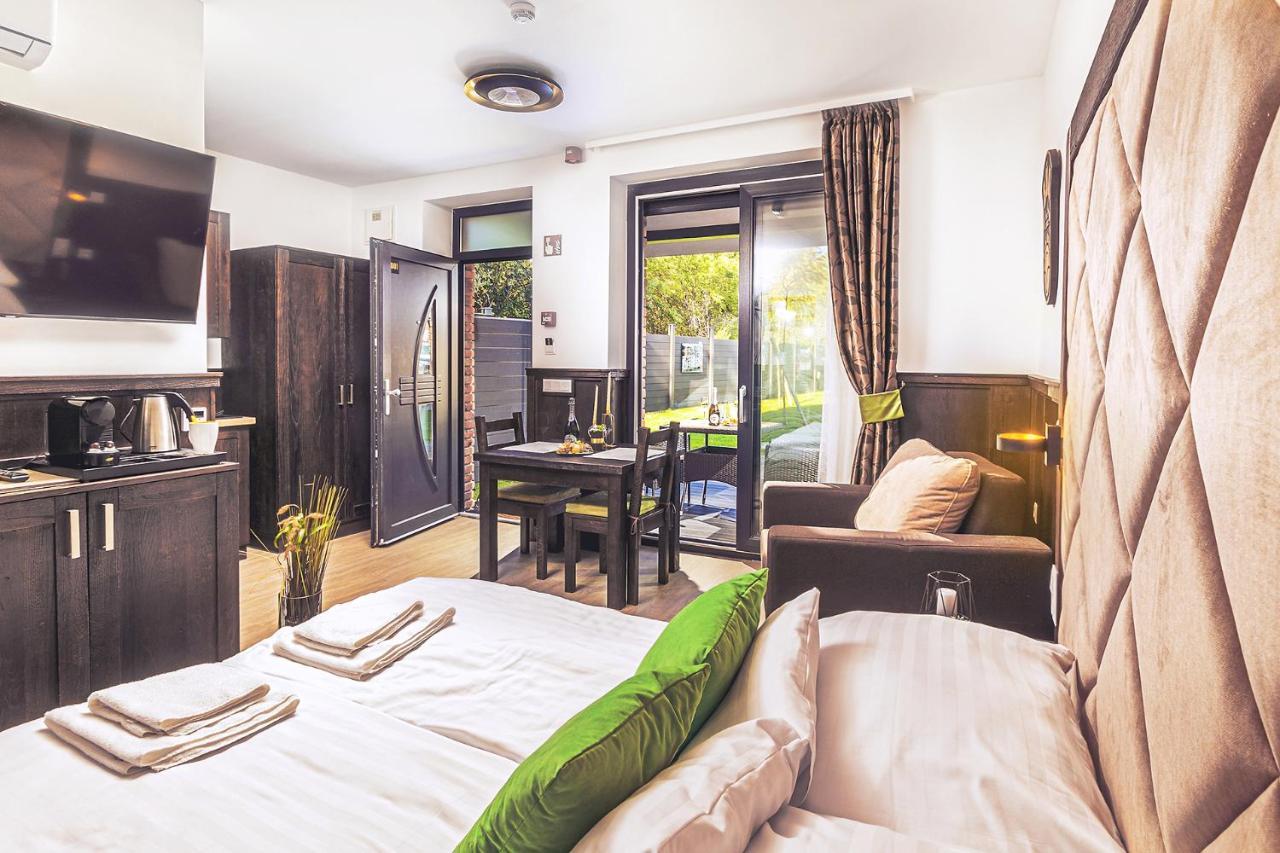 Park Hotel Buek-Buekfuerdo Екстер'єр фото