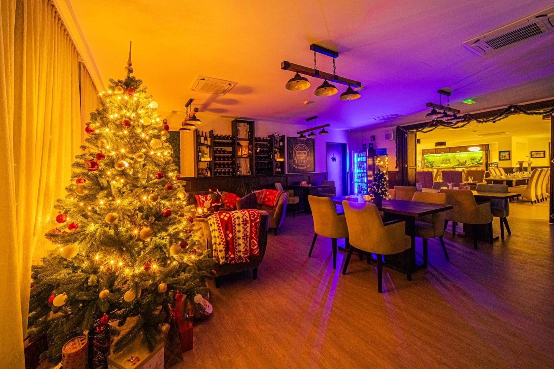 Park Hotel Buek-Buekfuerdo Екстер'єр фото
