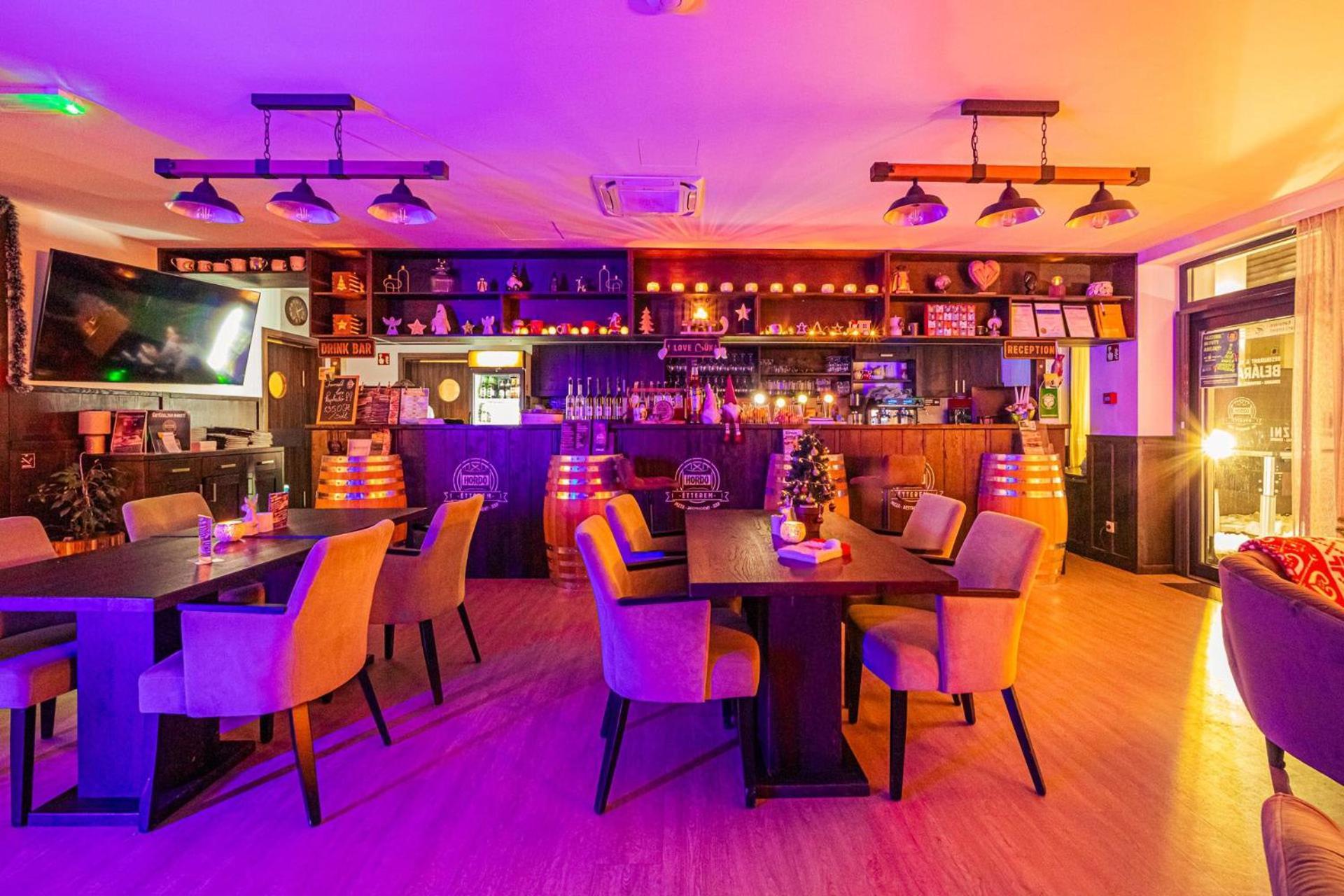 Park Hotel Buek-Buekfuerdo Екстер'єр фото